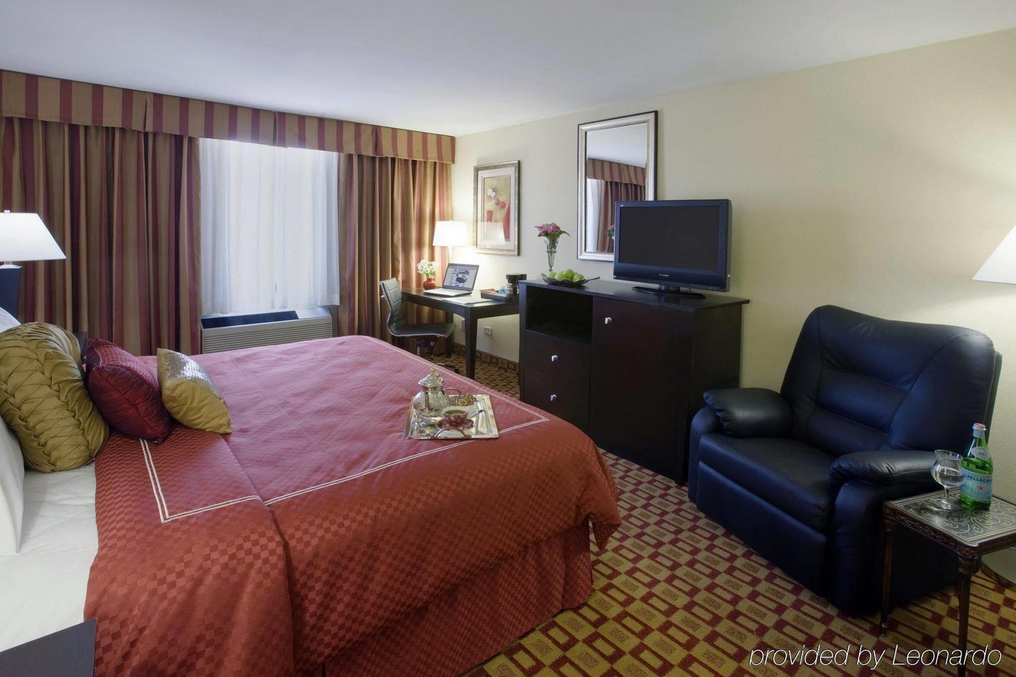 Super 8 By Wyndham Chicago Northlake O'Hare South Экстерьер фото